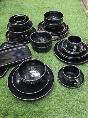 Black Elegant European Porcelain 32pcs Dinner Set