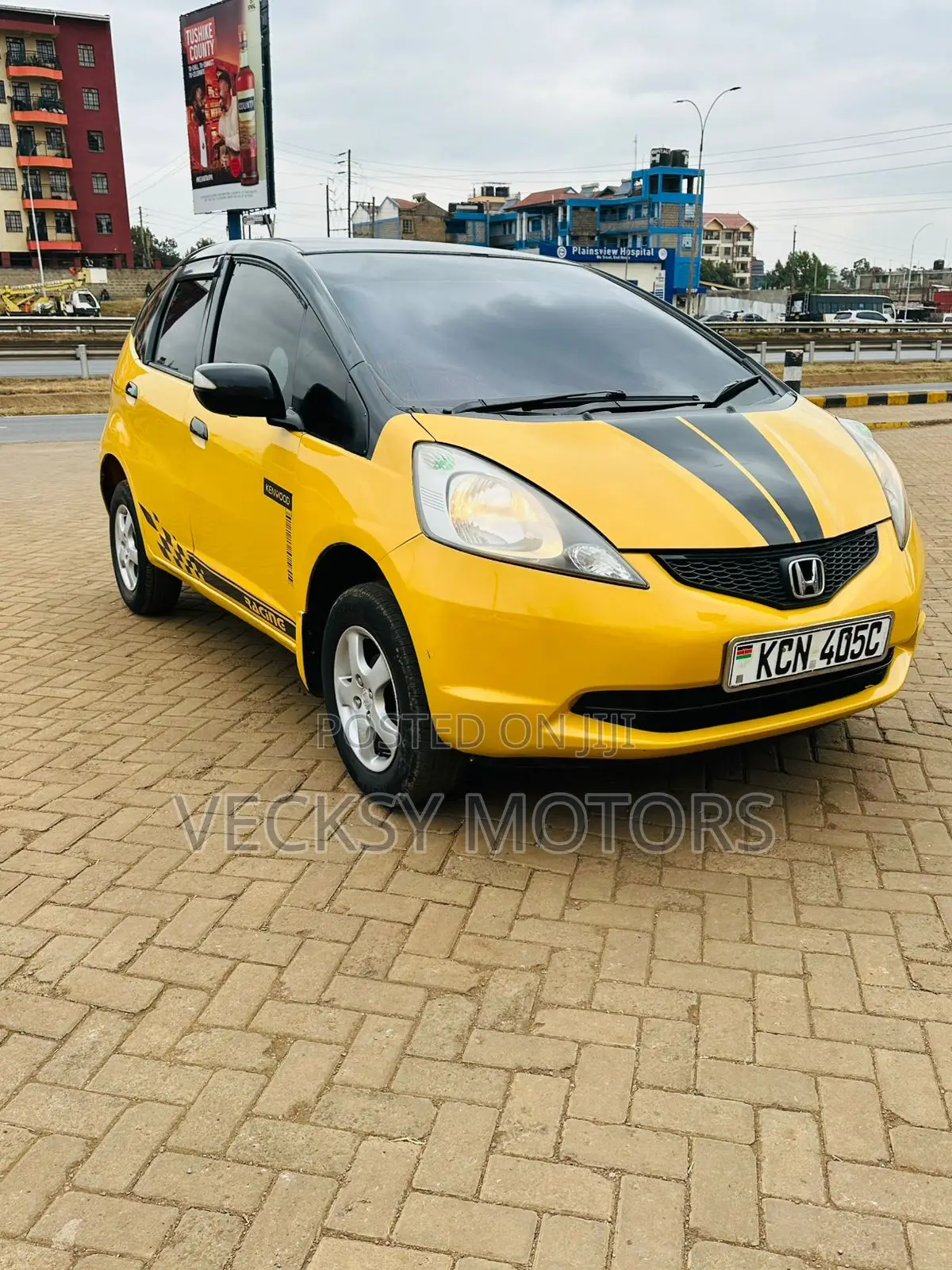 Honda Fit 2010 Yellow