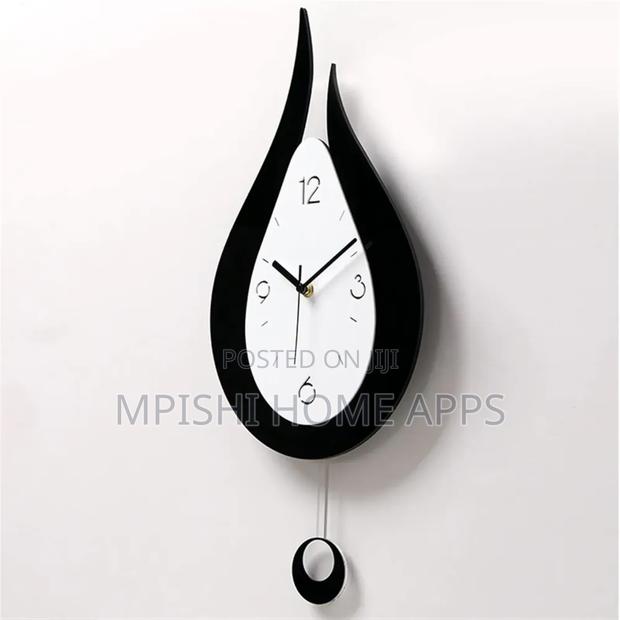 U-Shaped Wall Clock - thumbnail 5