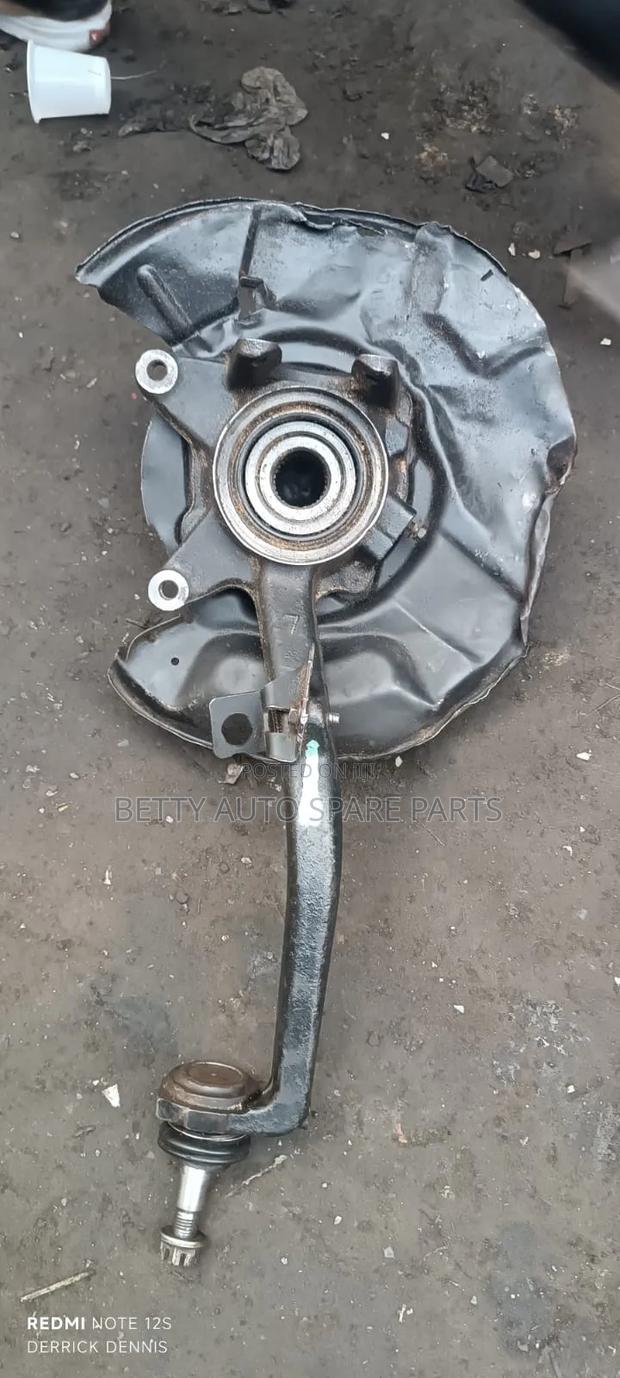 Toyota Prado 95 Hub - thumbnail 2