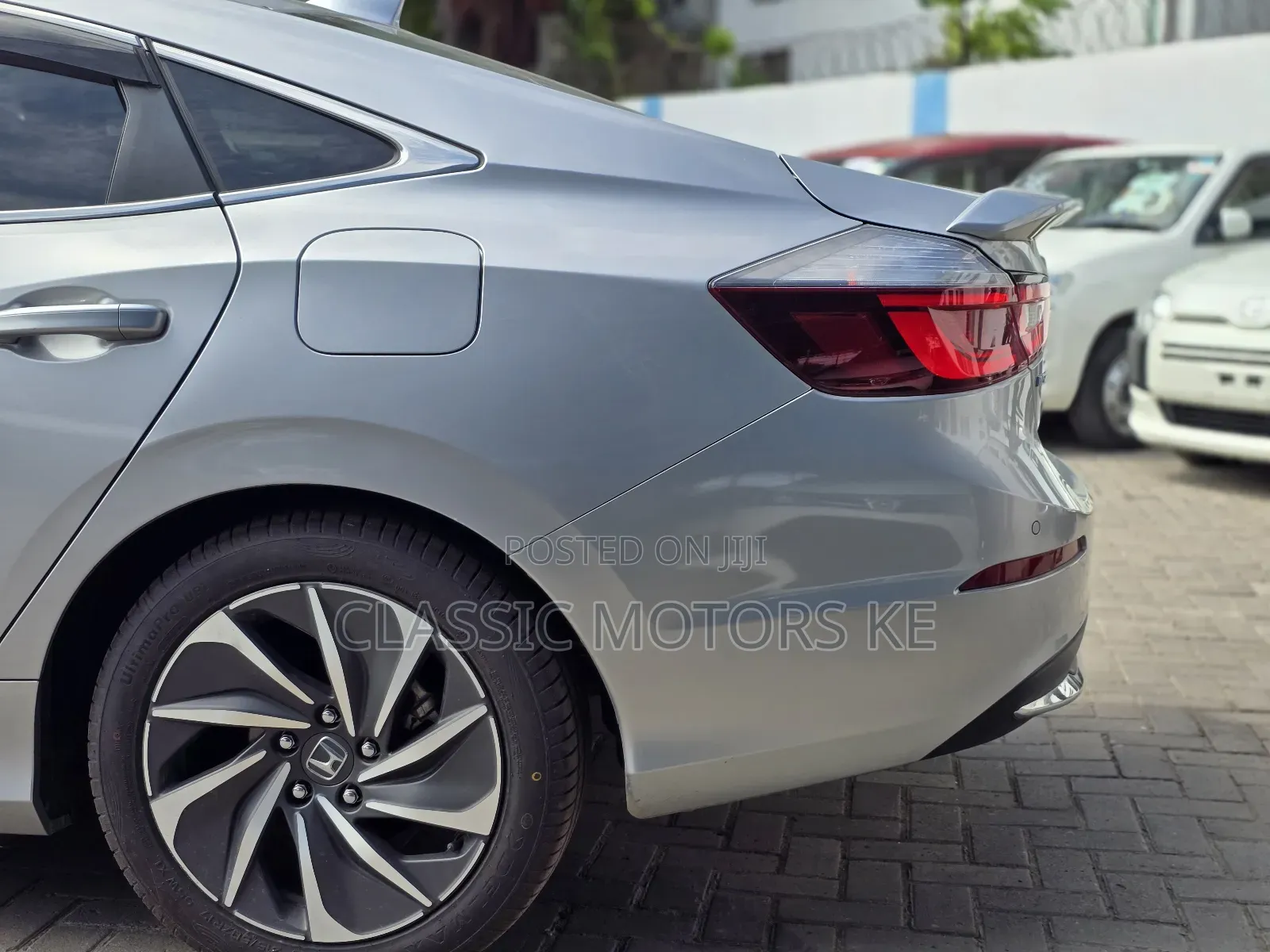 Honda Insight Touring 2019 Silver