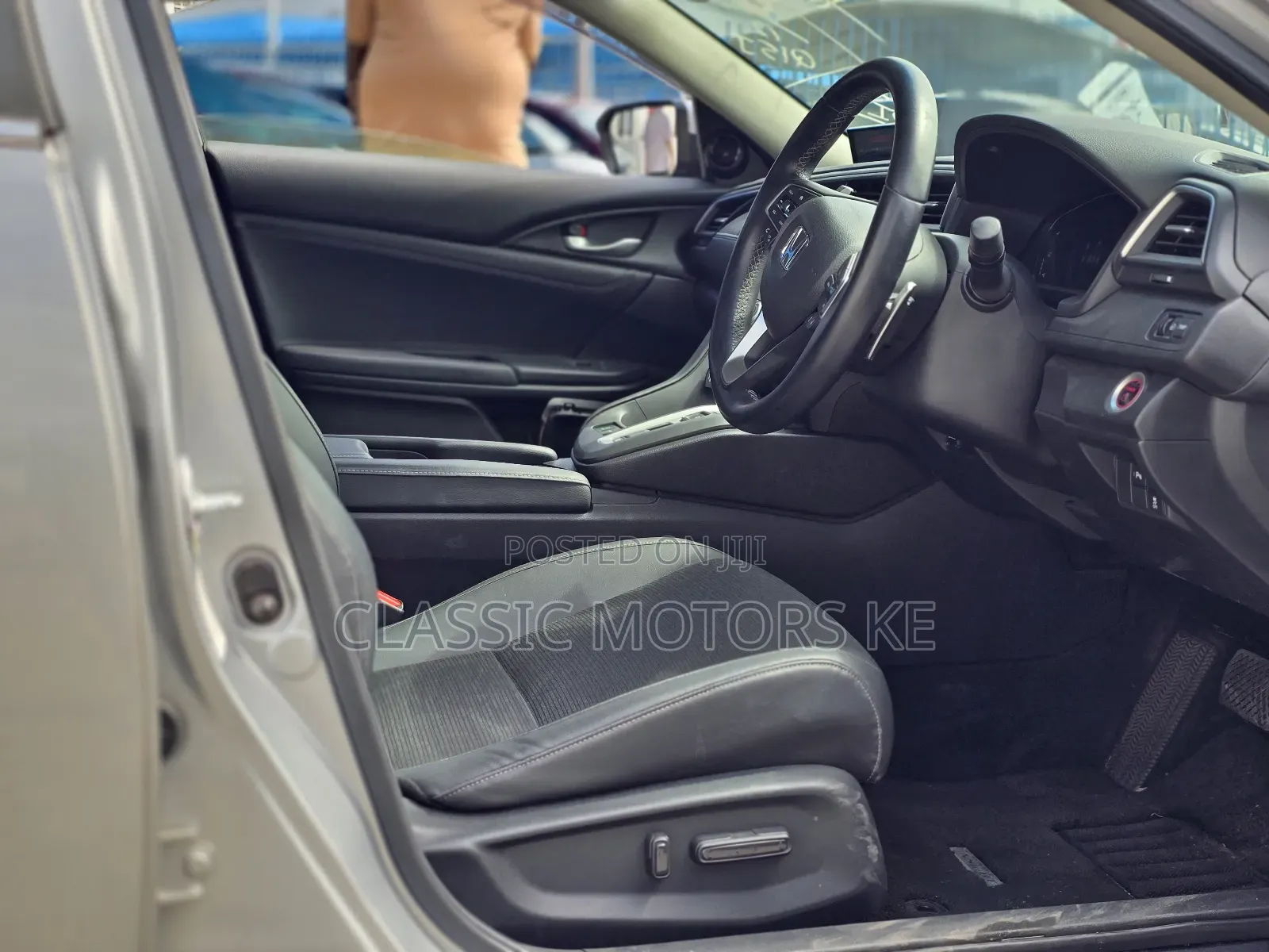 Honda Insight Touring 2019 Silver