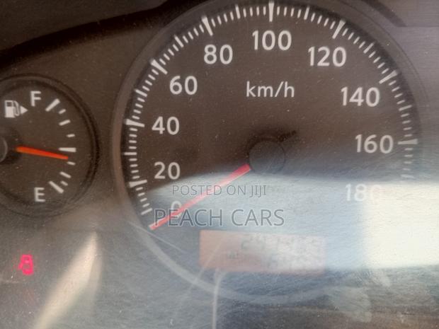 Nissan Caravan (Urvan) 2012 Silver