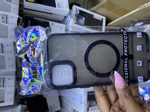 Hython iPhone 15/14 Plus Translucent Matte Magsafe Case - main view