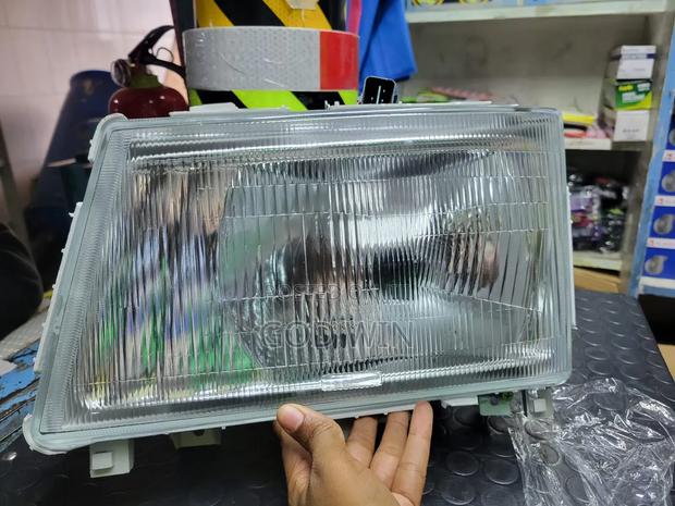 Headlights Lamp/Head Lamp Canter 05