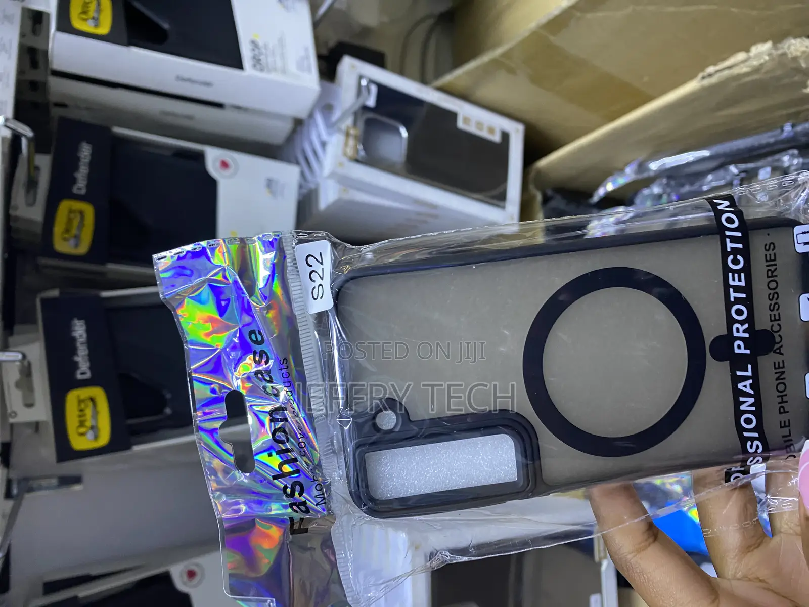 Raleavo Samsung Galaxy S22 Translucent Matte Magsafe Case