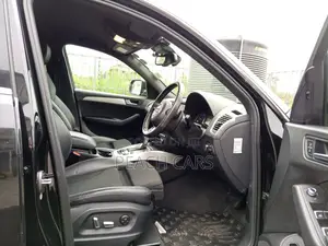 Audi Q5 2.0T Premium AWD quattro 2016 Black