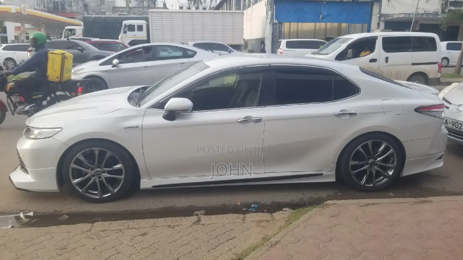 Toyota Camry 2018 White