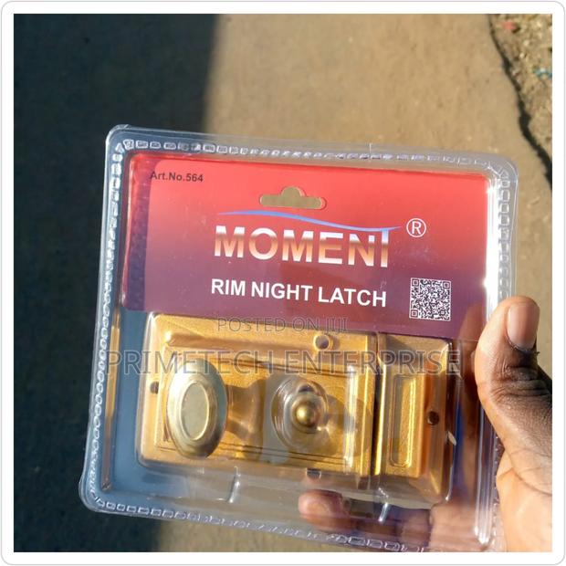 Moment Night Lutch, Moment Night Lutch