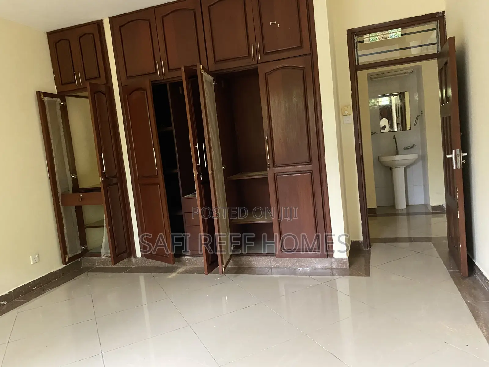 4bdrm Apartment in Nyali for sale