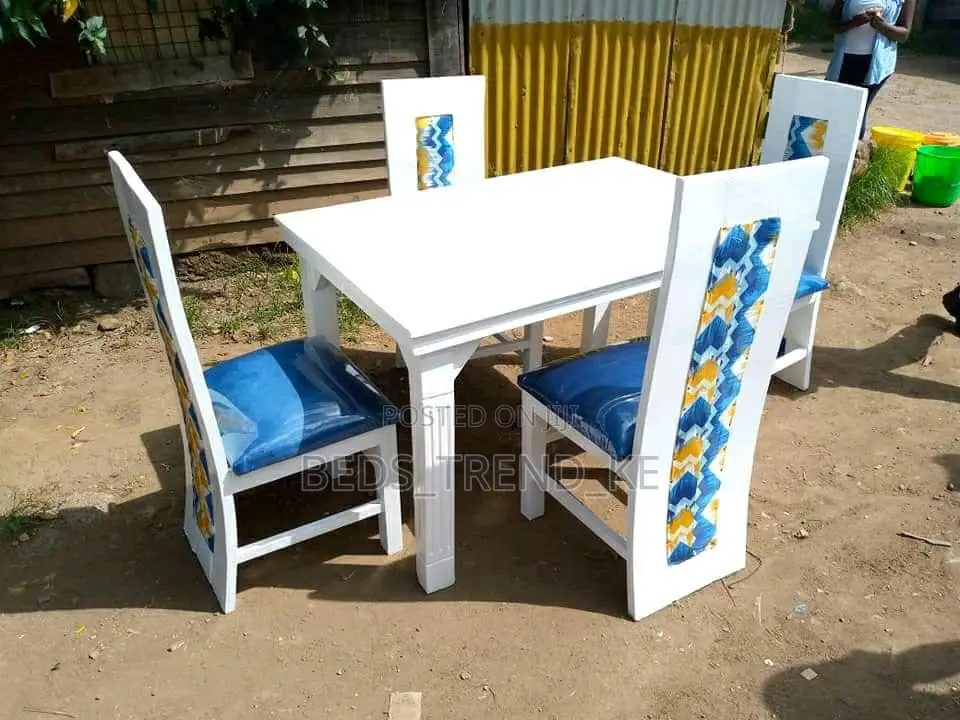 Ergonomic 4 Seater Dining Set