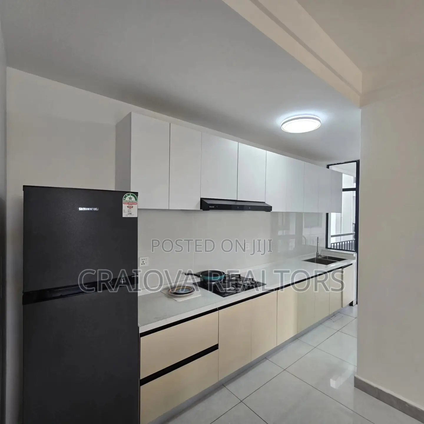 2bdrm Apartment in Gateway Mall Area for sale
