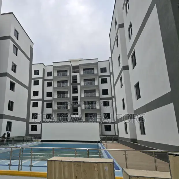 2bdrm Apartment in Gateway Mall Area for sale