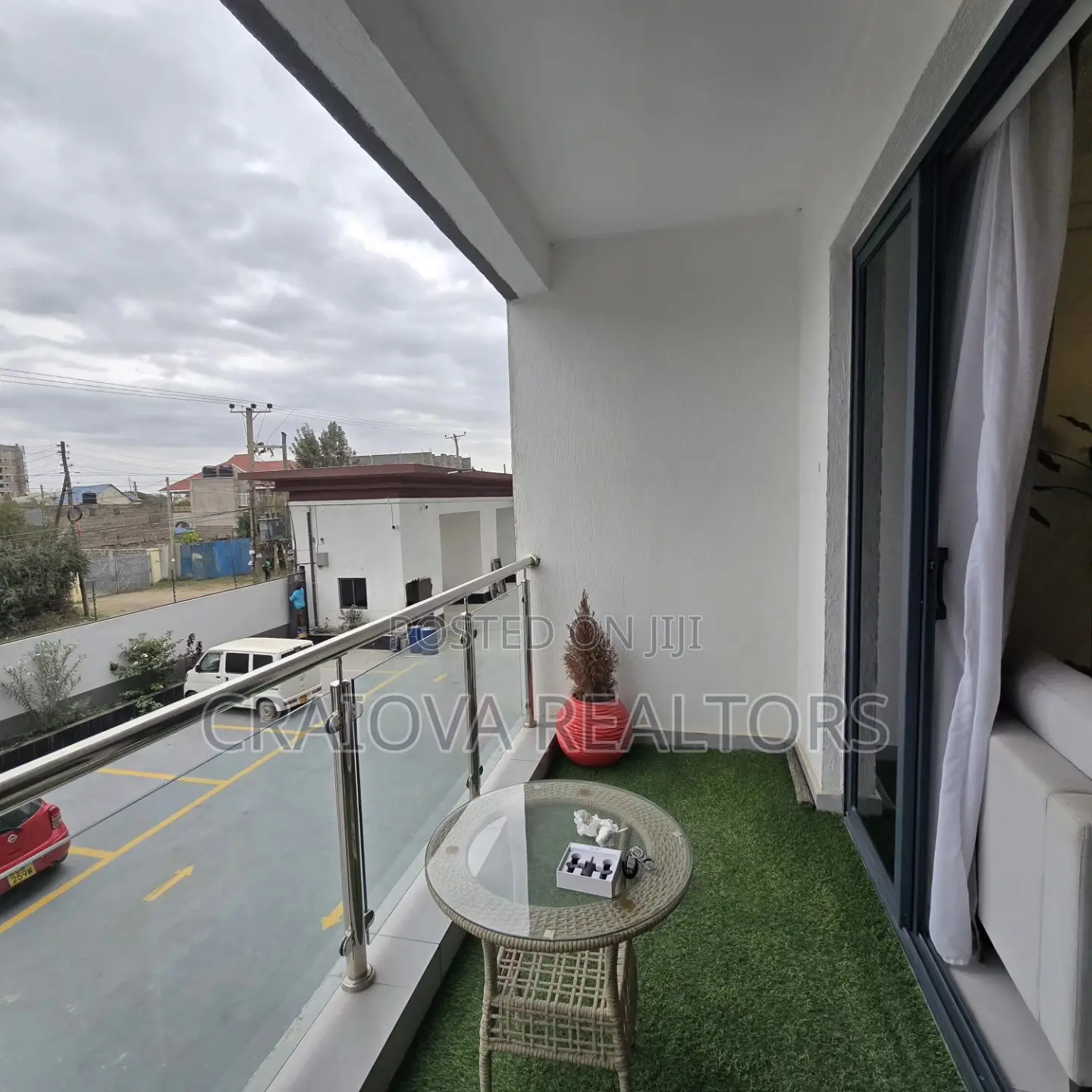 2bdrm Apartment in Gateway Mall Area for sale