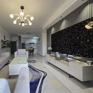 2bdrm Apartment in Gateway Mall Area for sale