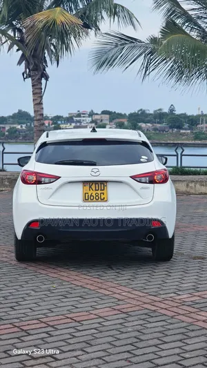 Mazda Axela 2015 White