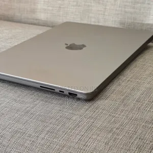 Laptop Apple MacBook Pro 2021 M1 16GB Apple M1 Pro SSD 1T