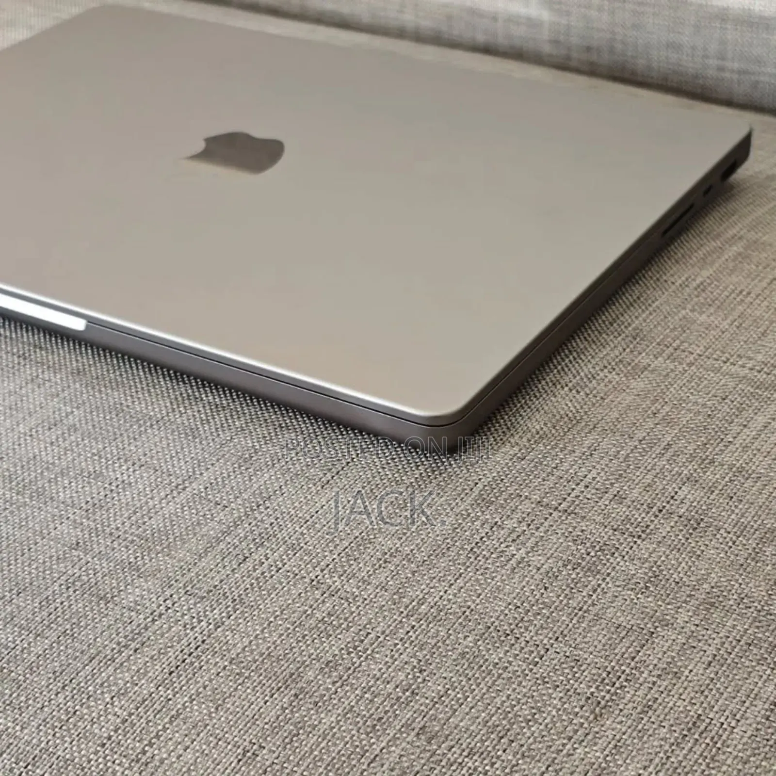 Laptop Apple MacBook Pro 2021 M1 16GB Apple M1 Pro SSD 1T