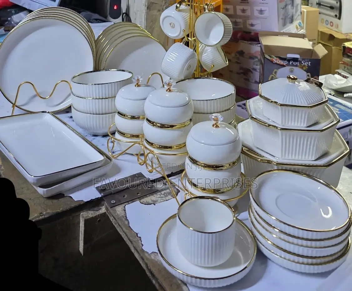 38 PCS Ceramic Imperial Gremany Fashion Design Dinner Set