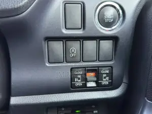 Toyota Noah 2016 Gray