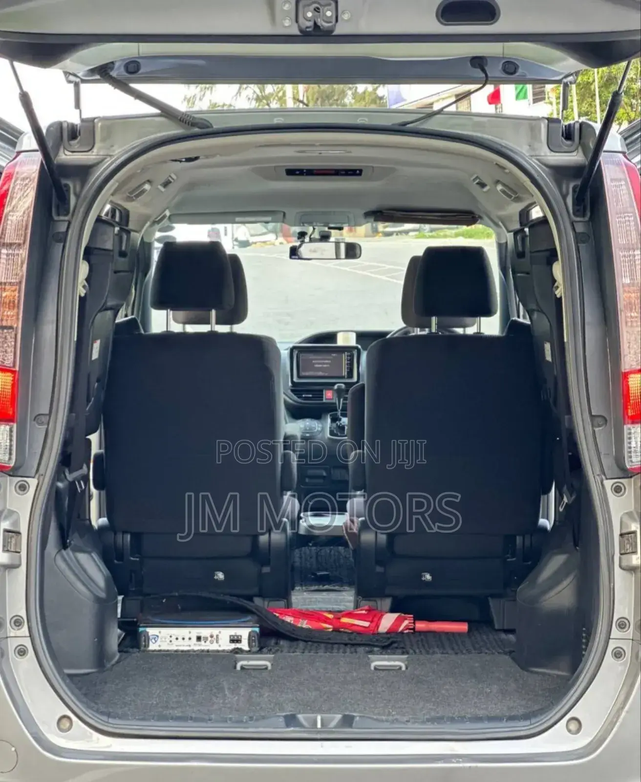 Toyota Noah 2016 Gray