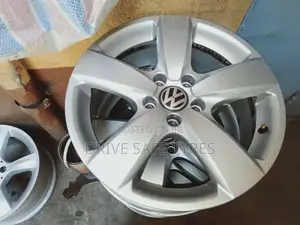V W Turan Sport Original Rim Size 16 Set
