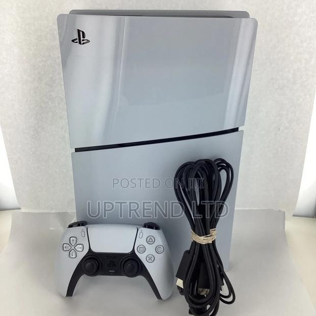 Digital Ps5 /Playstation Slim Used in Mint Condition