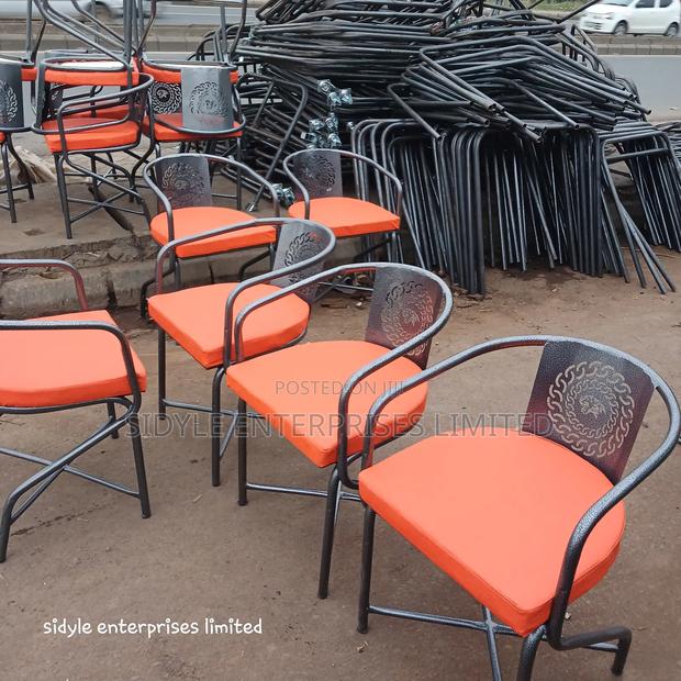 Curverd Orange Hotel Chair - thumbnail 2