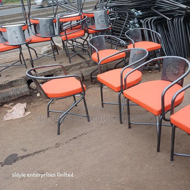 Curverd Orange Hotel Chair - thumbnail 3
