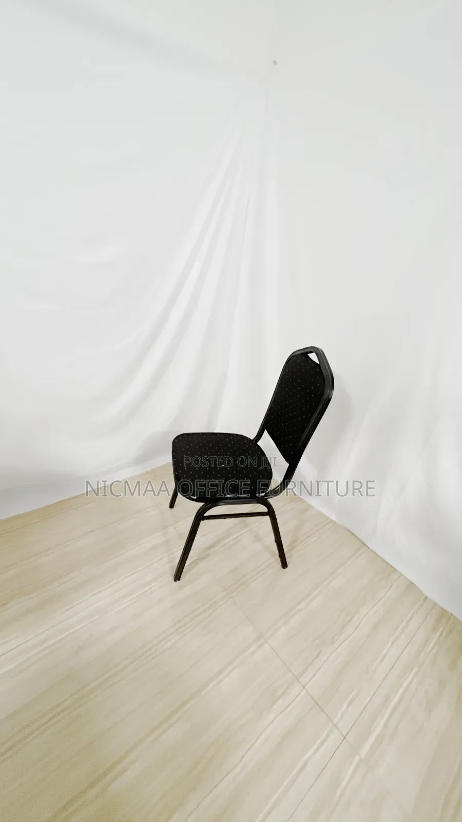 Stackable, Strong Stylish Elegant Red Banquet Chair