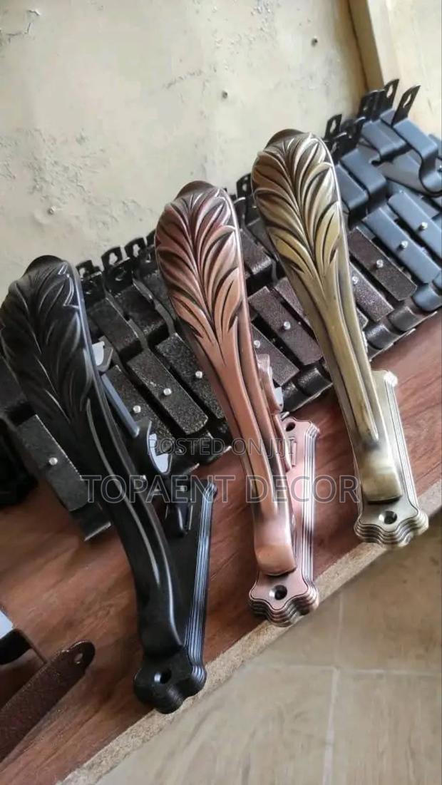 Brown,Black And Antique Gold Heavy Duty Cobra Brackets