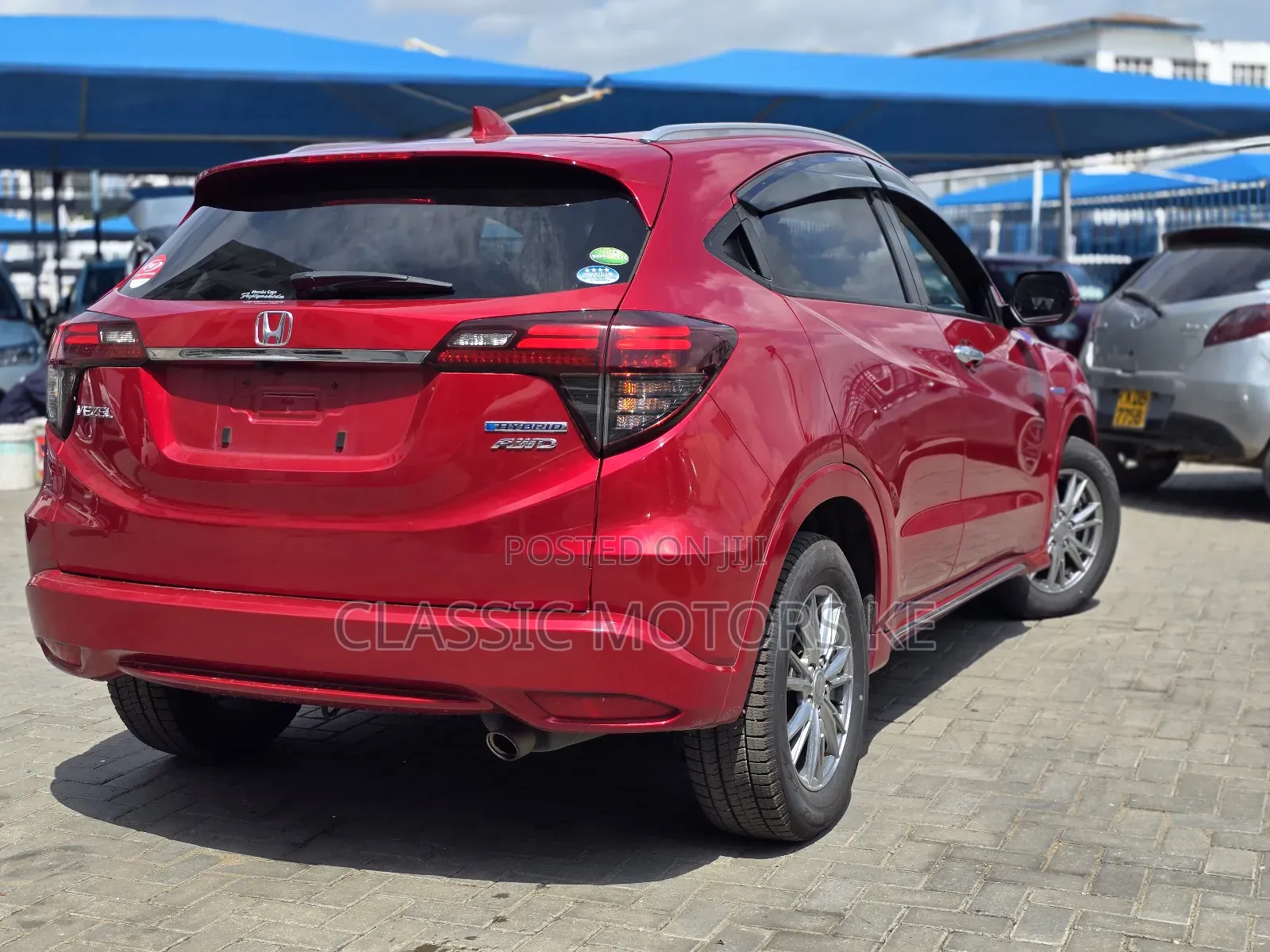 Honda Vezel 1.5 Hybrid 4WD 2019 Red