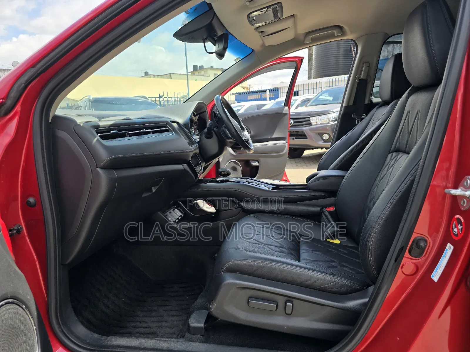 Honda Vezel 1.5 Hybrid 4WD 2019 Red