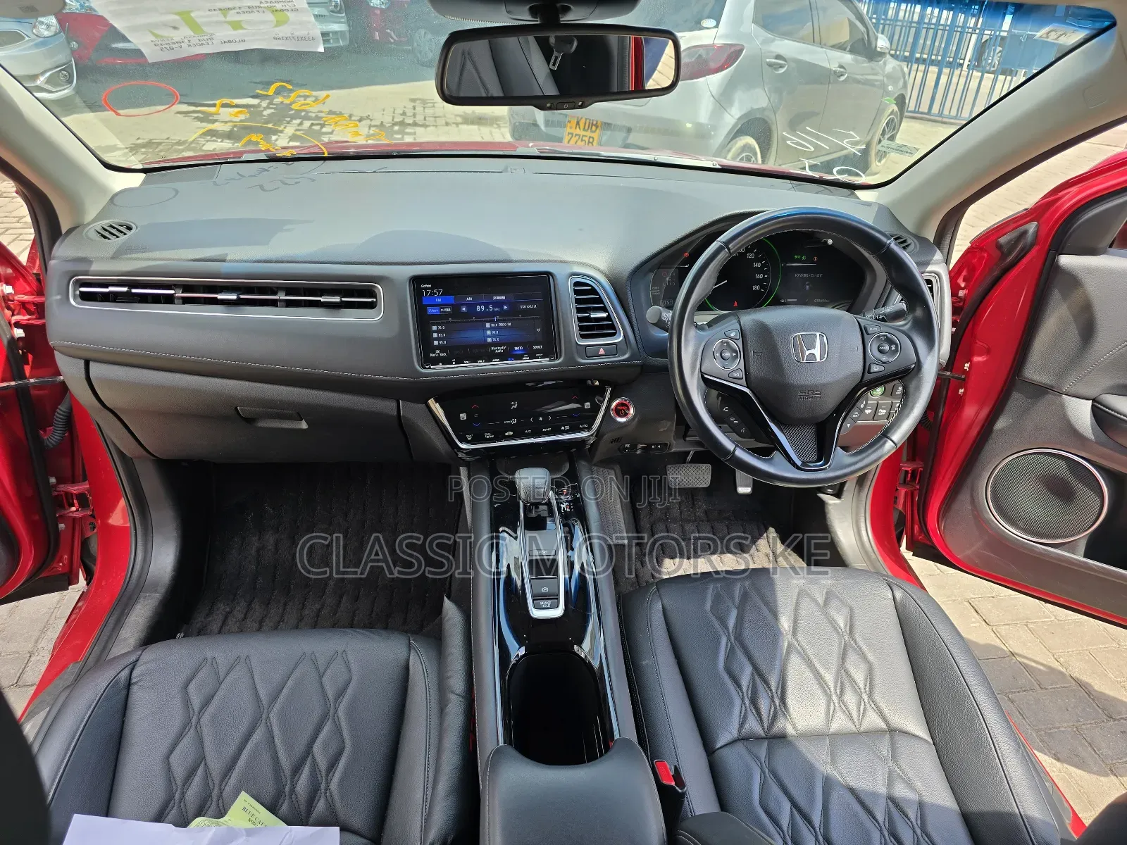 Honda Vezel 1.5 Hybrid 4WD 2019 Red