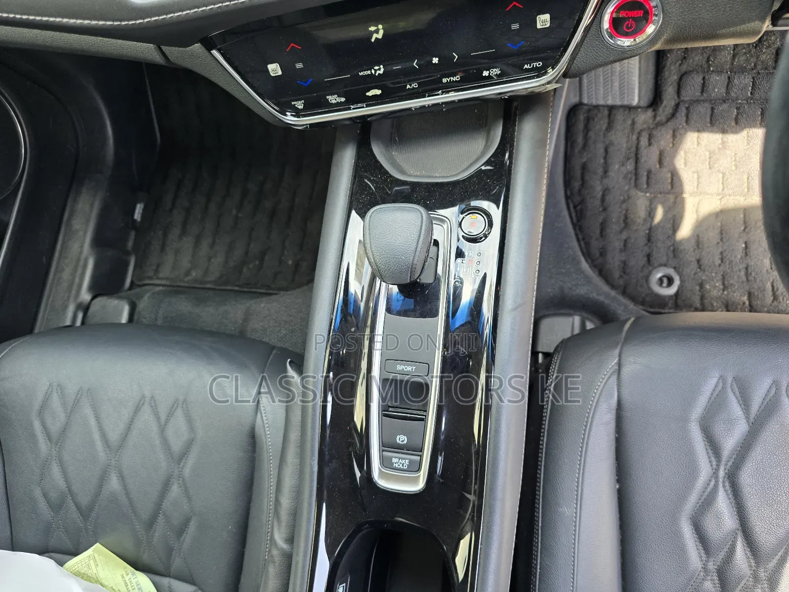 Honda Vezel 1.5 Hybrid 4WD 2019 Red