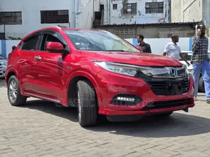 Honda Vezel 1.5 Hybrid 4WD 2019 Red