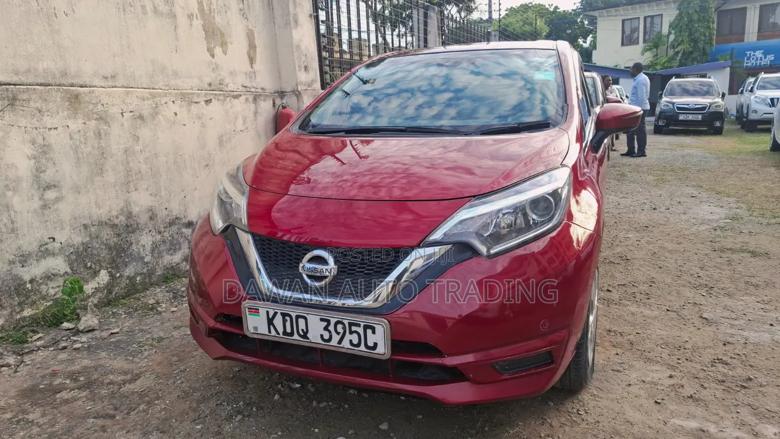 Nissan Note 2017 Red