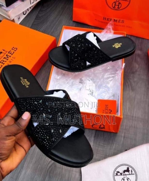 Studded Hermes Gents Slides  (Size 40-45) - thumbnail 3