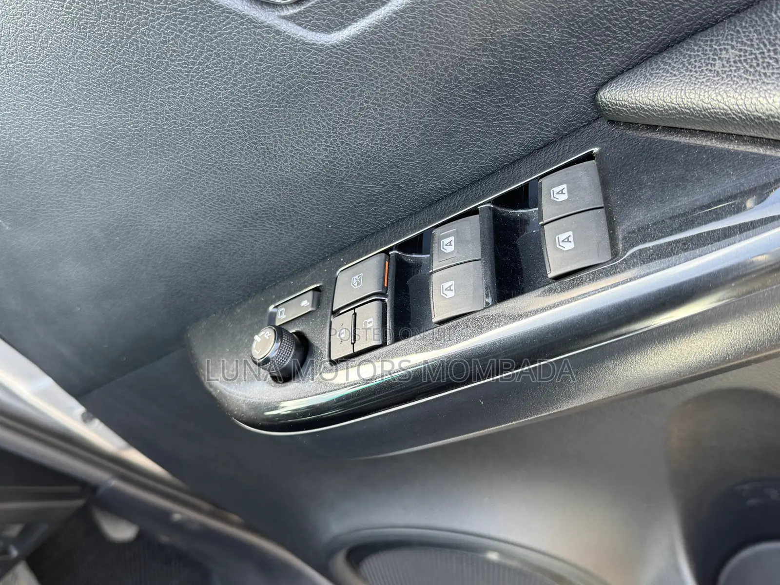 Toyota Hilux 2022 Gray