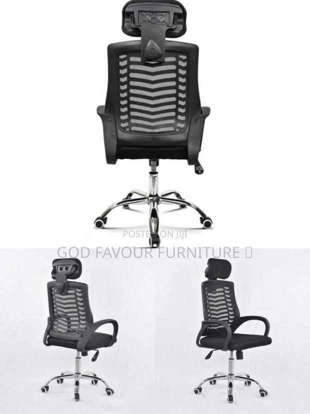 Brand New Swivel Black Headrest Office Chair Bvc4r