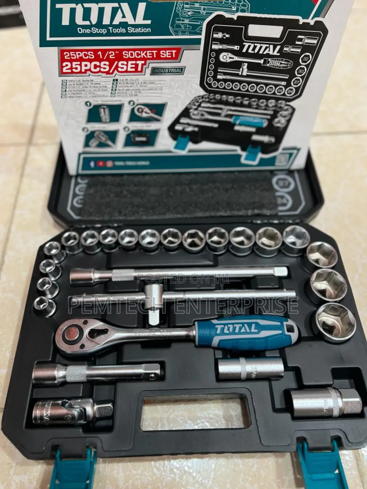25 PCS 1/2" Socket Set