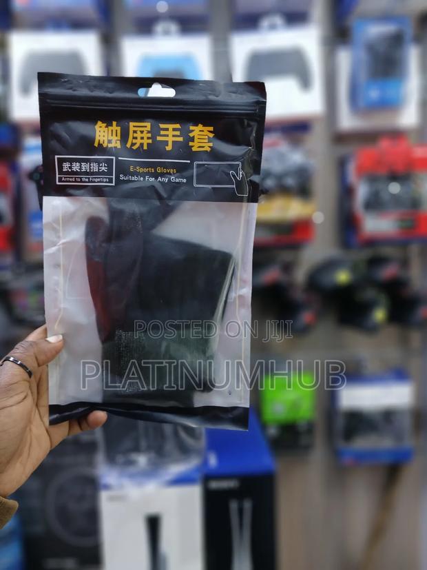Gaming Gloves