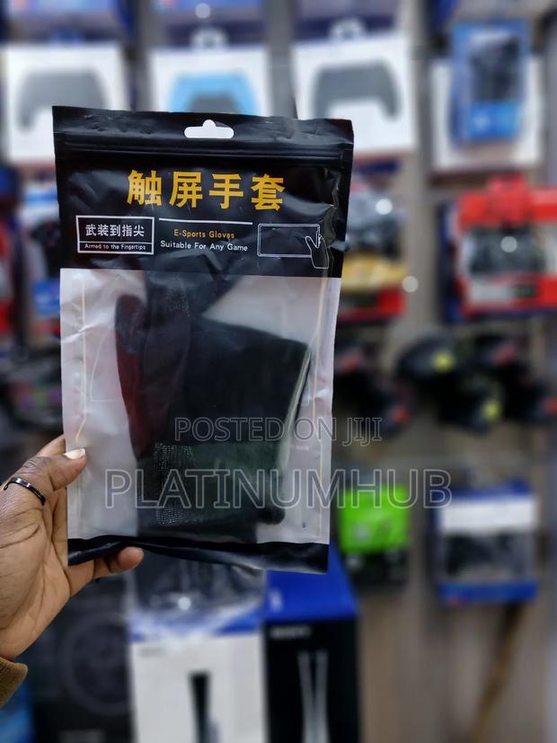 Gaming Gloves - thumbnail 2