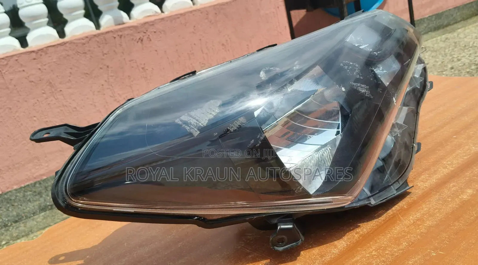 Fielder/Axio 165 Headlight