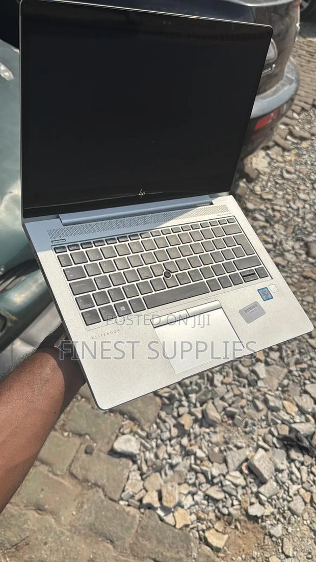 Laptop HP EliteBook 830 G5 8GB Intel Core I5 SSD 256GB - thumbnail 3