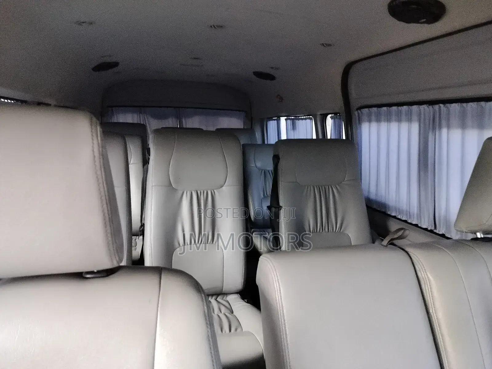 Toyota HiAce 2019 White