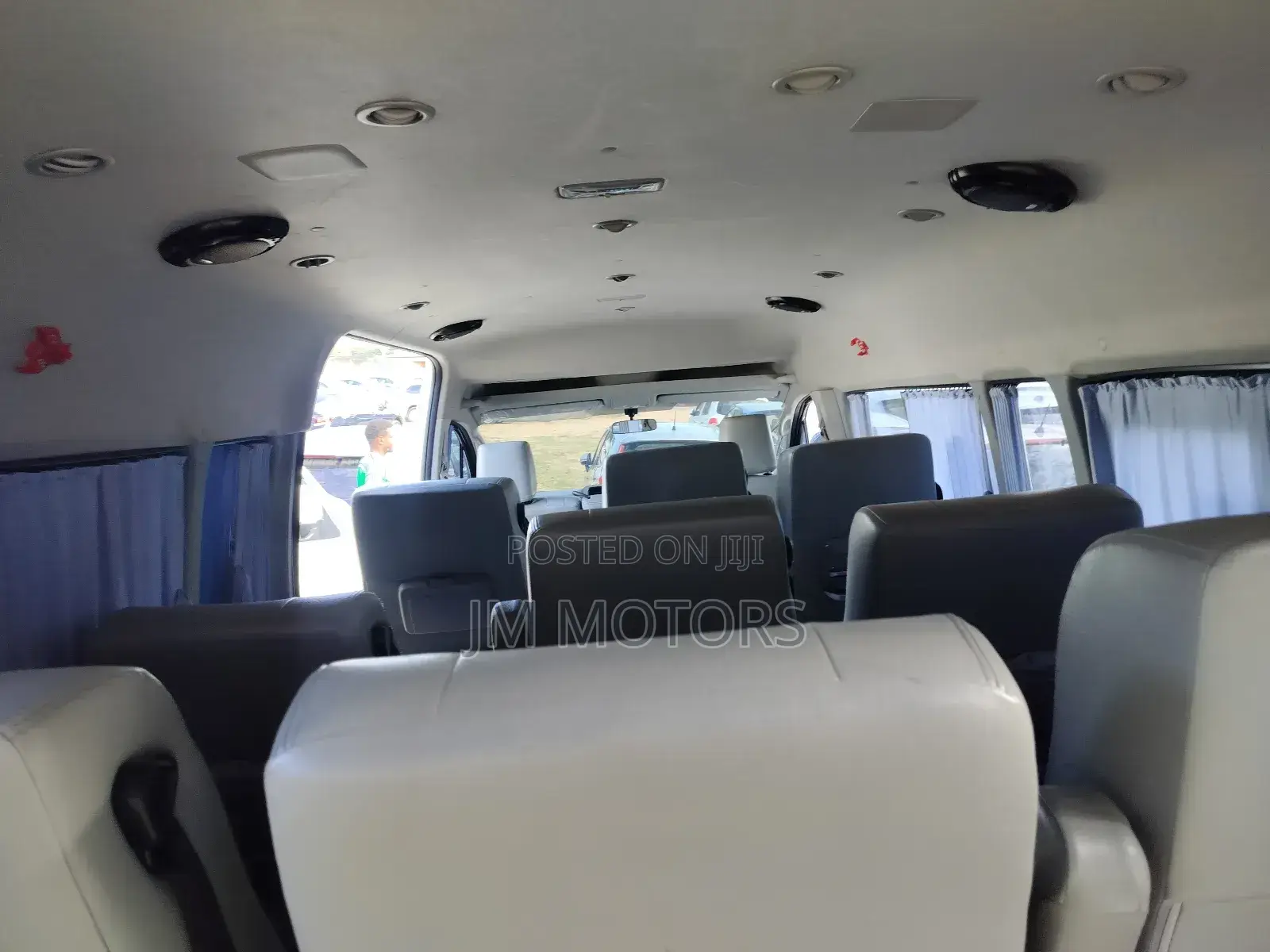 Toyota HiAce 2019 White