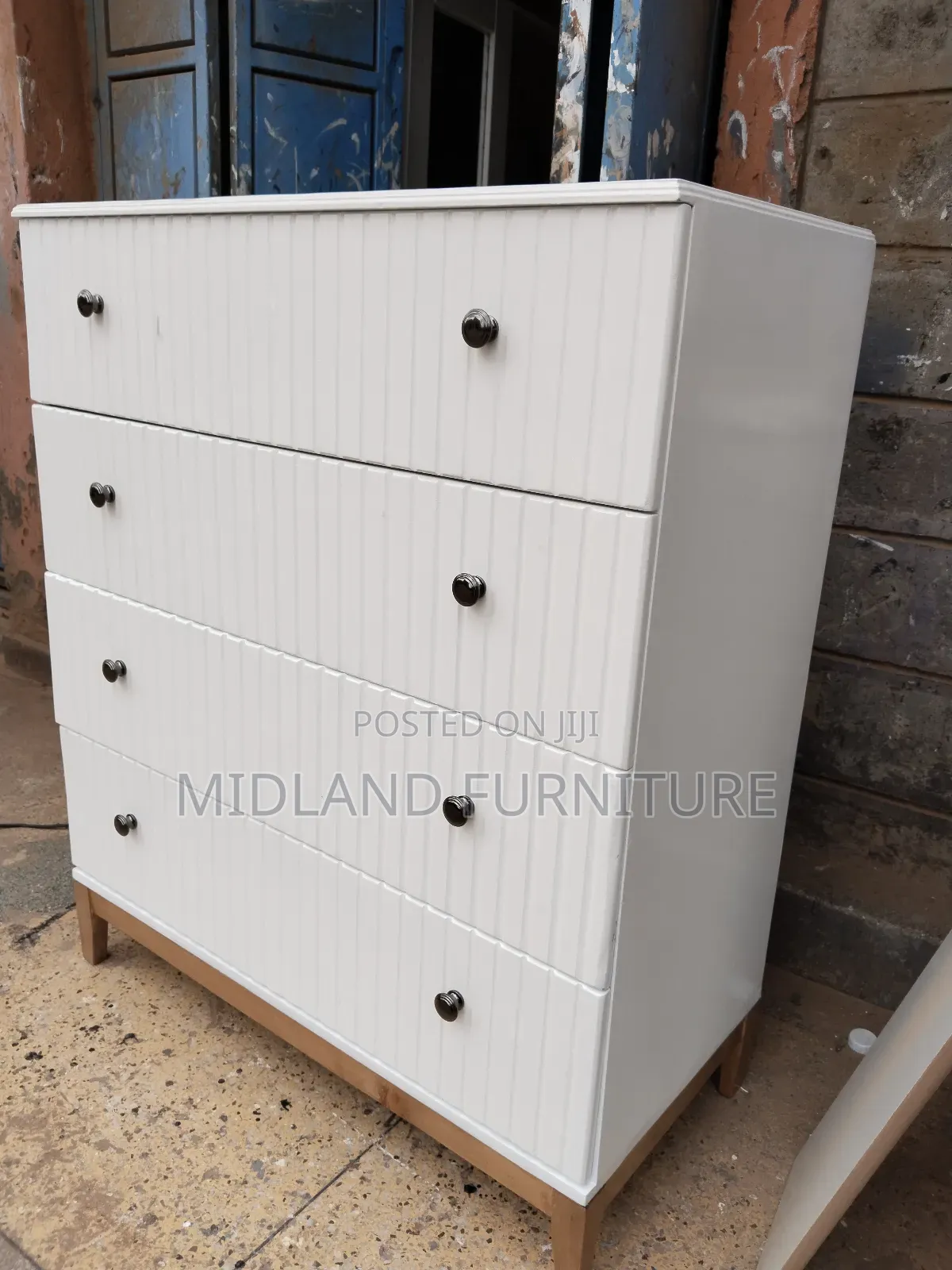 Chest of Drawers/ Clothes Cupboard/