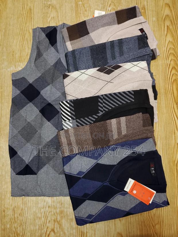 Quality Knitted Half Checked Wind Breaker Official Sweater - main view