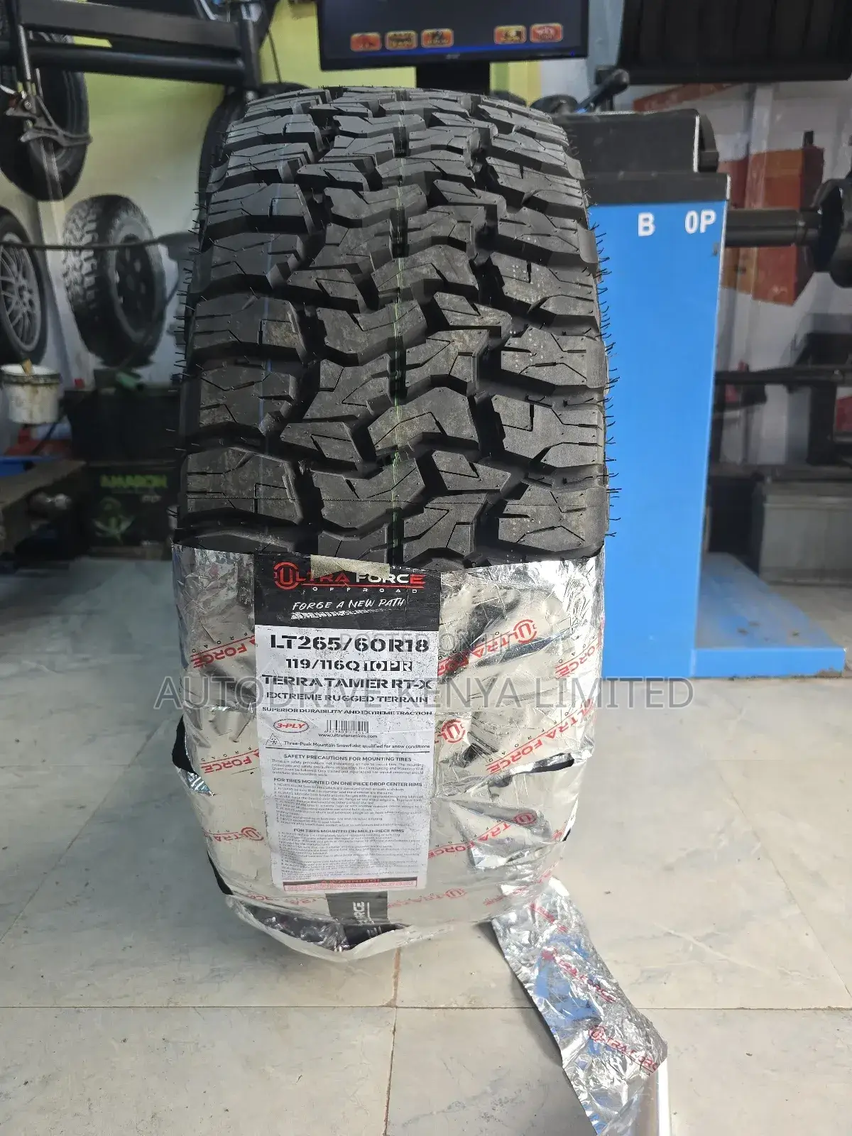 265/60r18 Ultraforce Tire